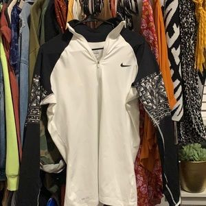 Half zip Nike pullover